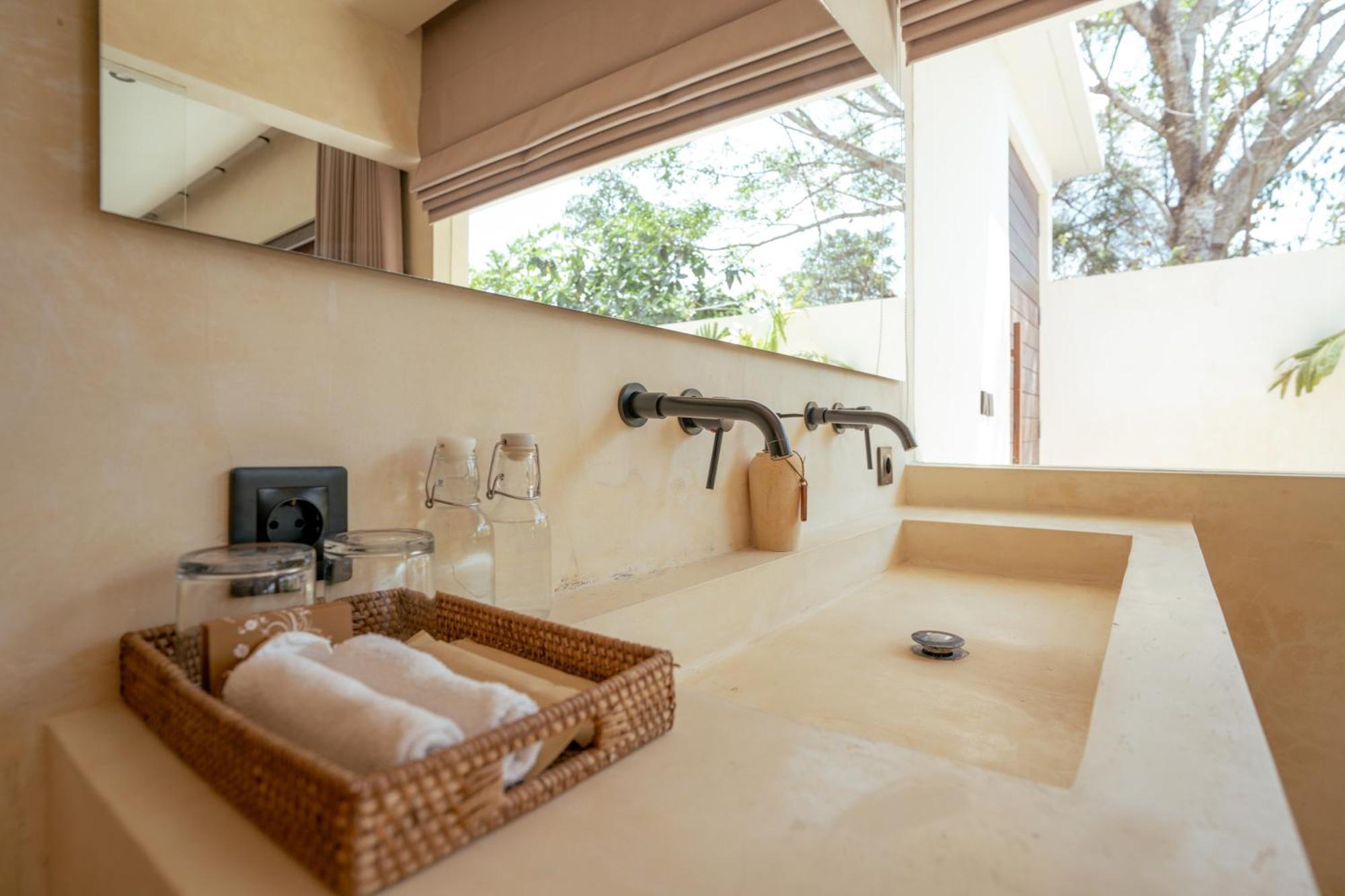 Olea Villas Resort Kuta  ภายนอก รูปภาพ
